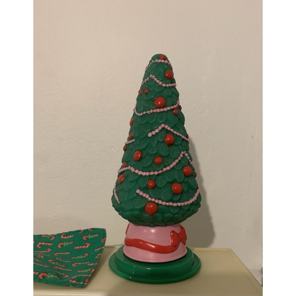 Vintage 1993 Playskool Dollhouse Christmas Tree Santa Claus Chimney Rug Set - Picture 2 of 5